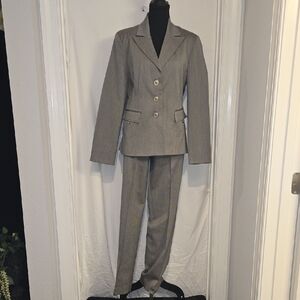 Signature by Larry Levine Brown Blazer and Suit Pants Set
